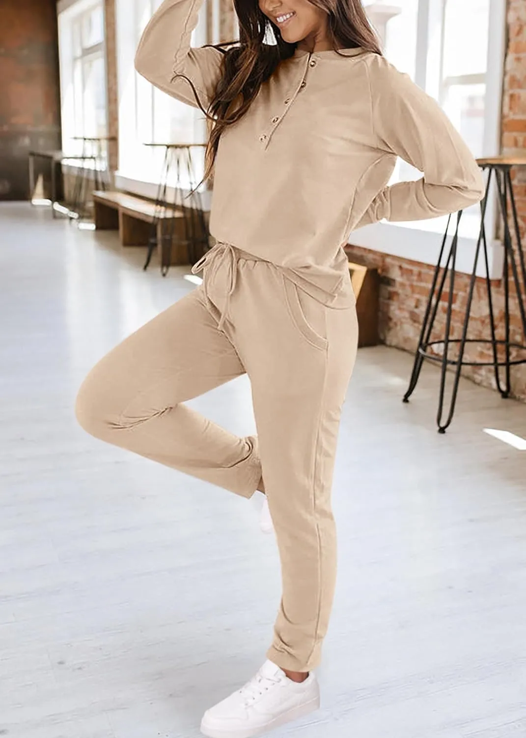 KIRUNDO Womens Sweatsuits 2 Piece Set 2025 Fall Winter Button Henley Sweatshirt Drawstring Pants Lounge Sets with Pockets