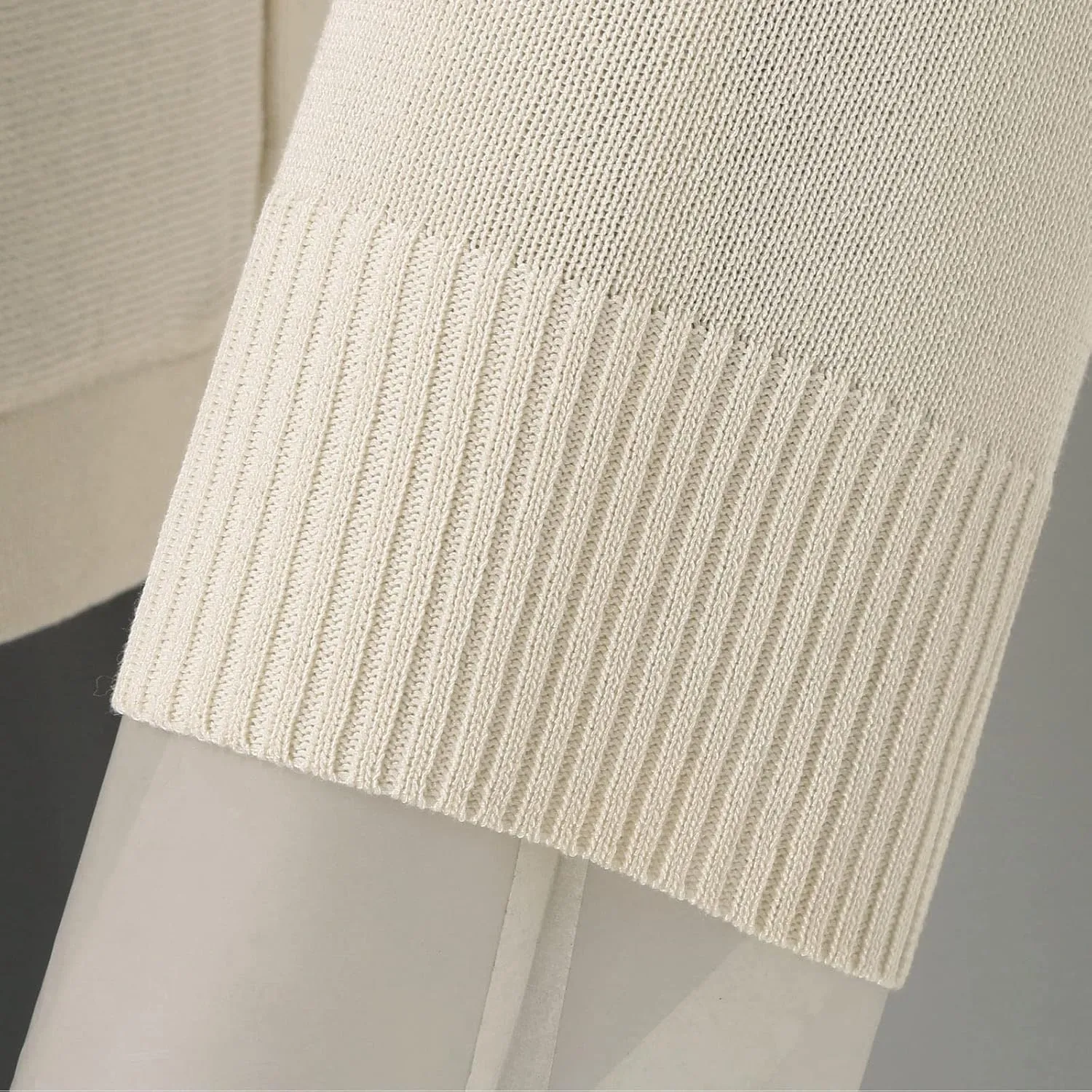 Mens Sweater Men's Stripped Button Down Sweaters Label Collar V-Neck Knitted Cardigans Coat Top