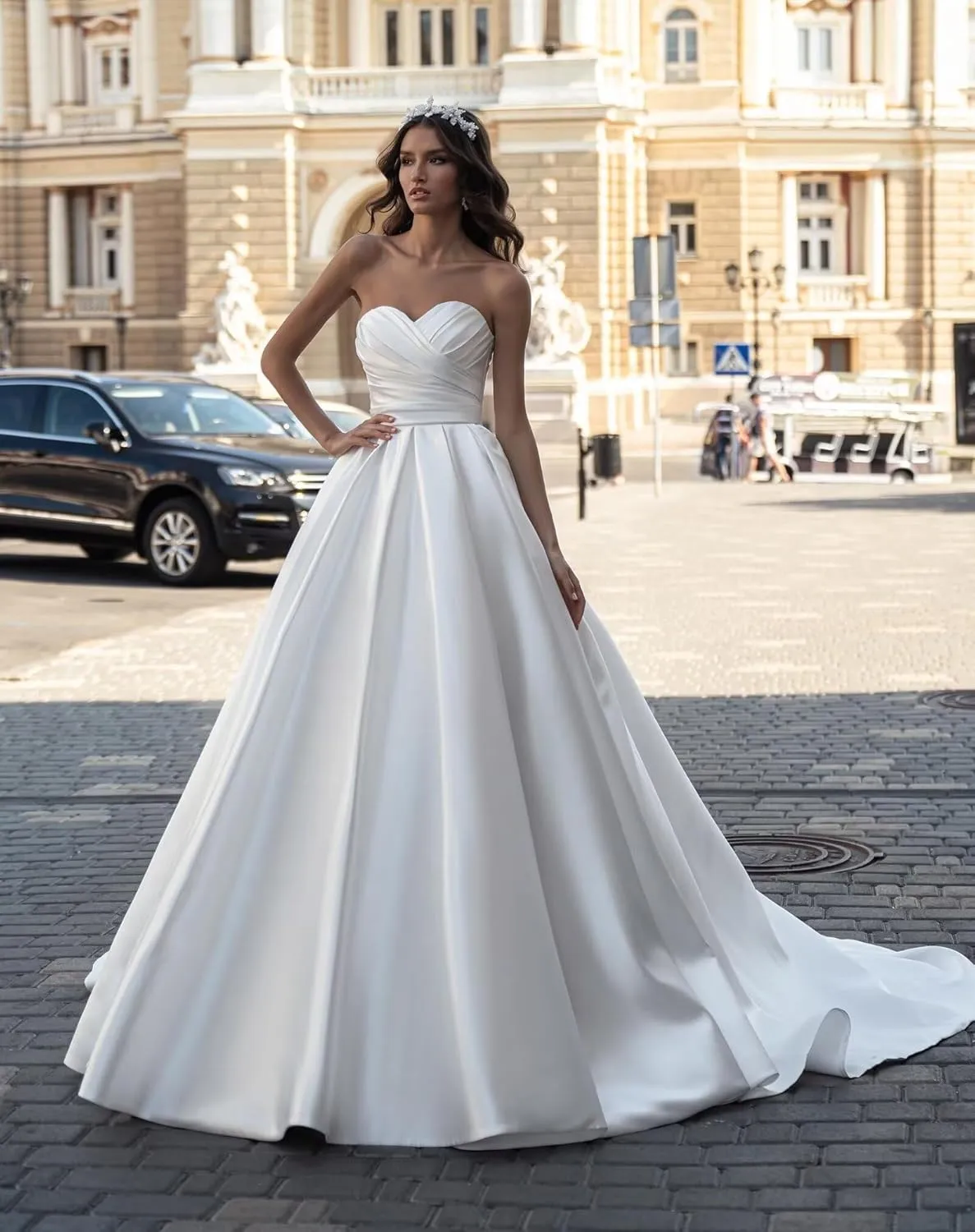 Verngo Lace Applique Wedding Dresses for Bride Mermaid Tulle Beach Bridal Gowns for Women with Train