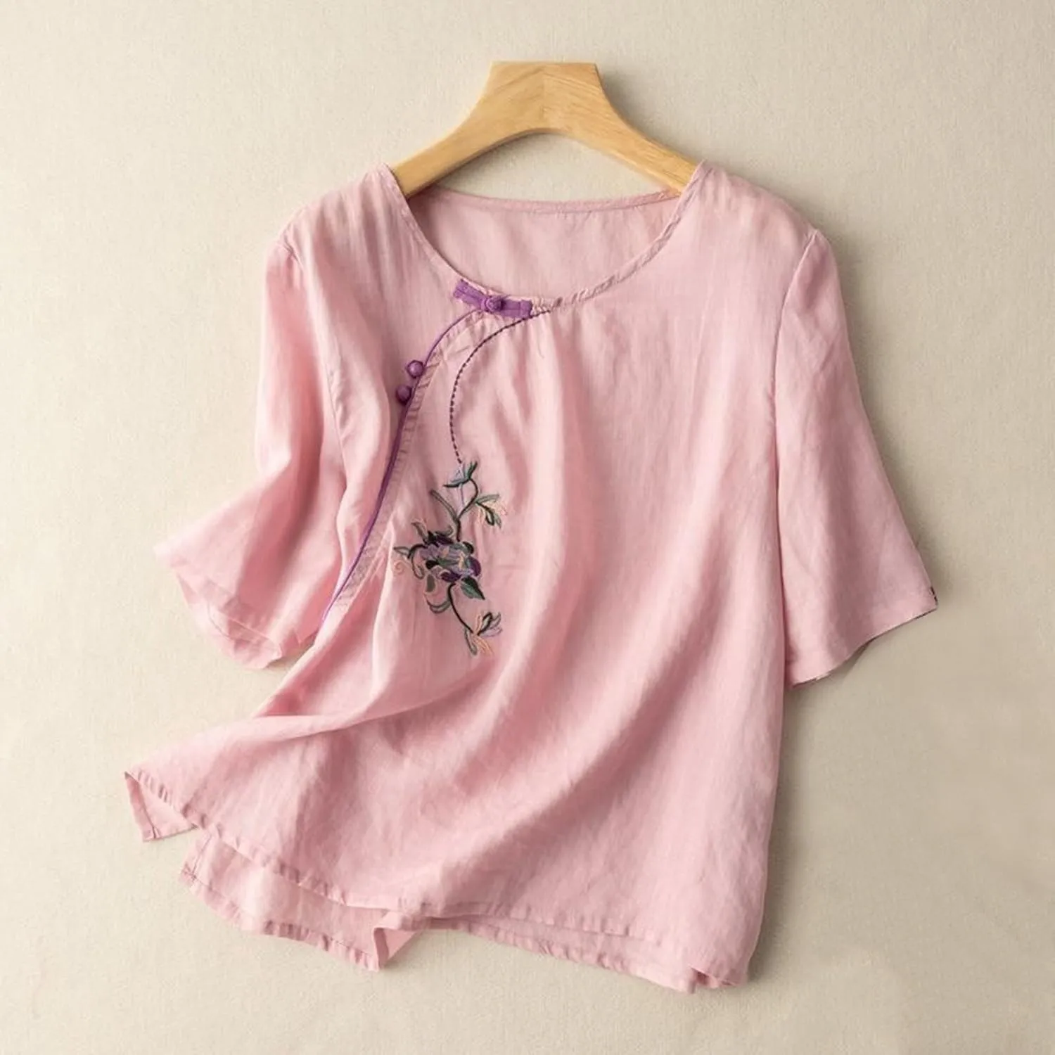 Women's Short Sleeve Linen Shirts Casual V-Neck Oversized T-Shirts Solid Loose Fit Summer Tee Shirts
